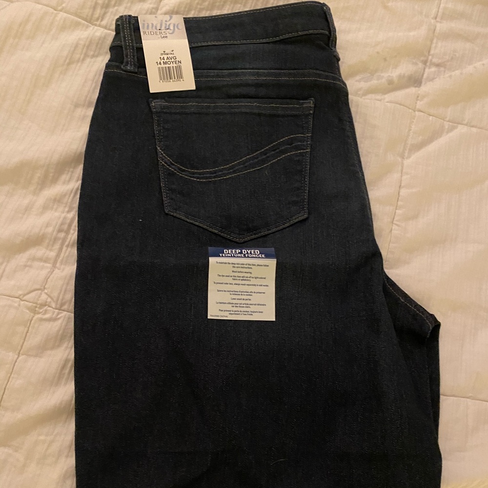 Riders by Lee Indigo Women's Rolled Short 14